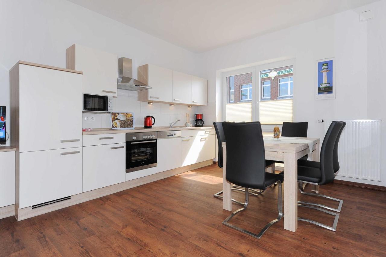 Haus Leuchtturm Apartment Bensersiel Bagian luar foto