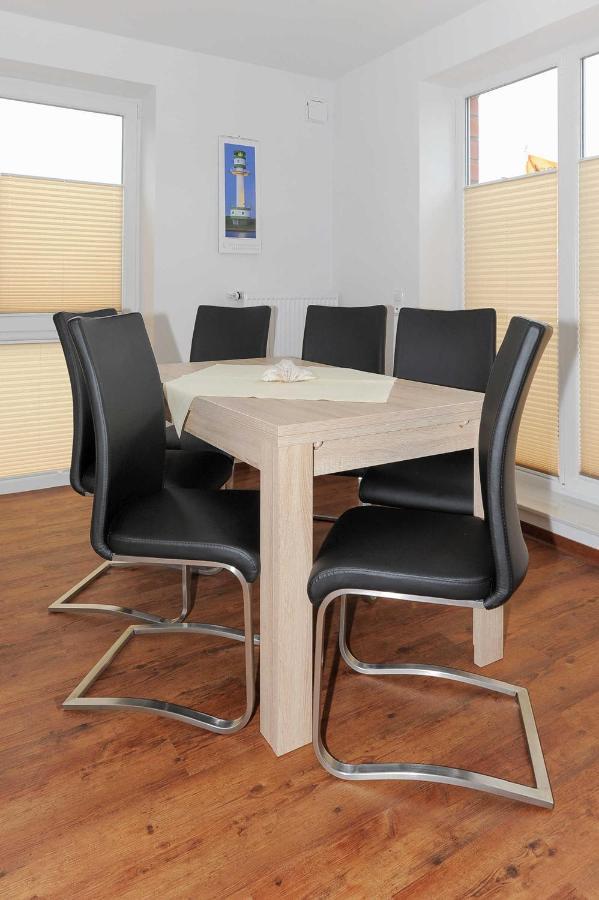 Haus Leuchtturm Apartment Bensersiel Bagian luar foto
