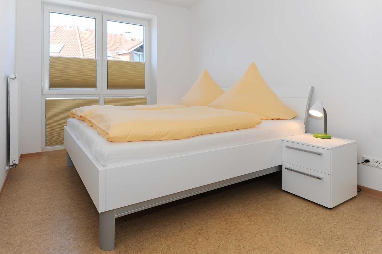 Haus Leuchtturm Apartment Bensersiel Bagian luar foto